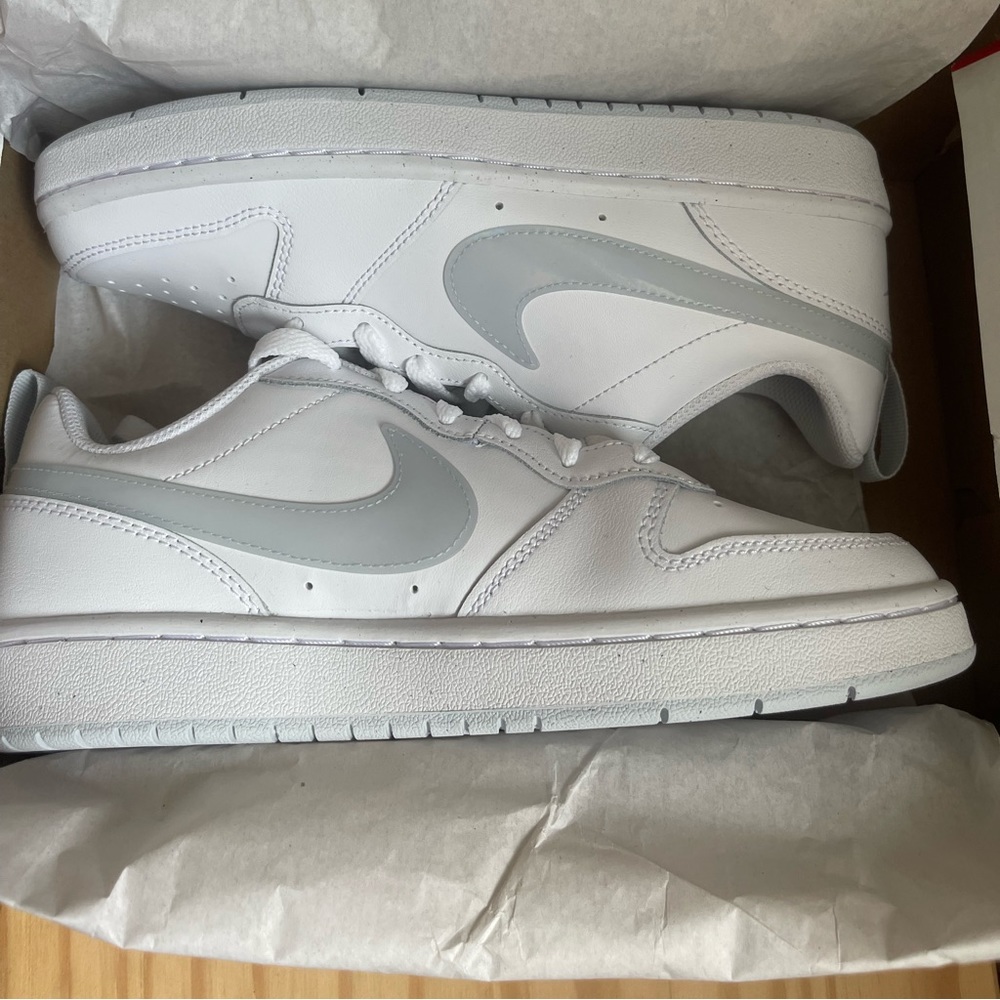 Nike Court Sneakers 5Y